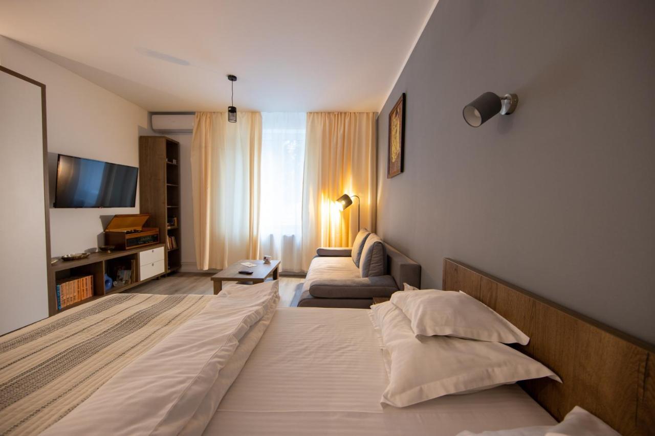 Central Place Apartment Timisoara 2 Zewnętrze zdjęcie