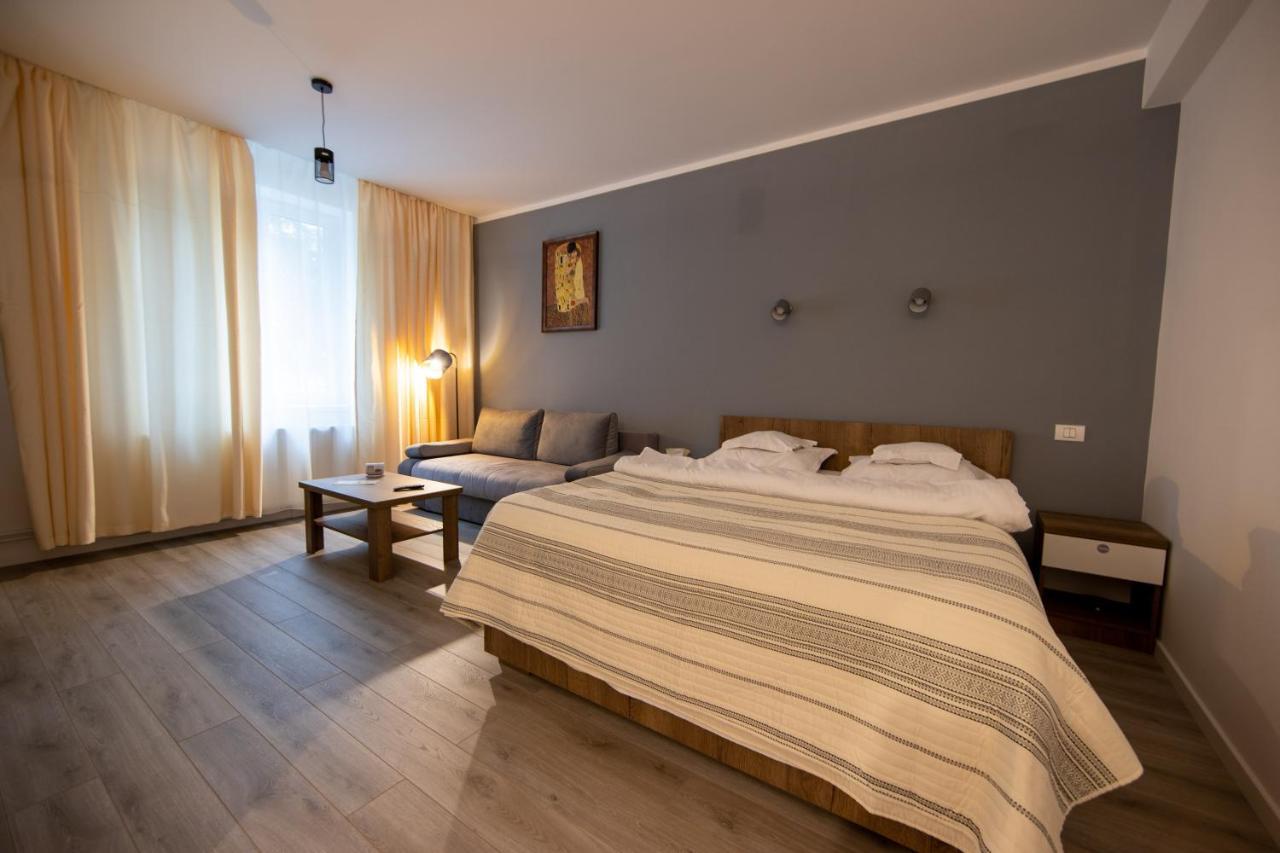 Central Place Apartment Timisoara 2 Zewnętrze zdjęcie